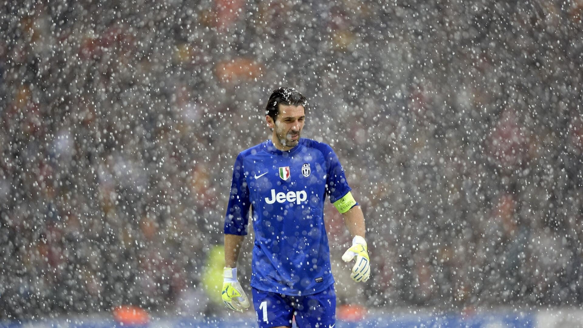 曼联士气高涨,主场大胜让冠军争夺更加激烈