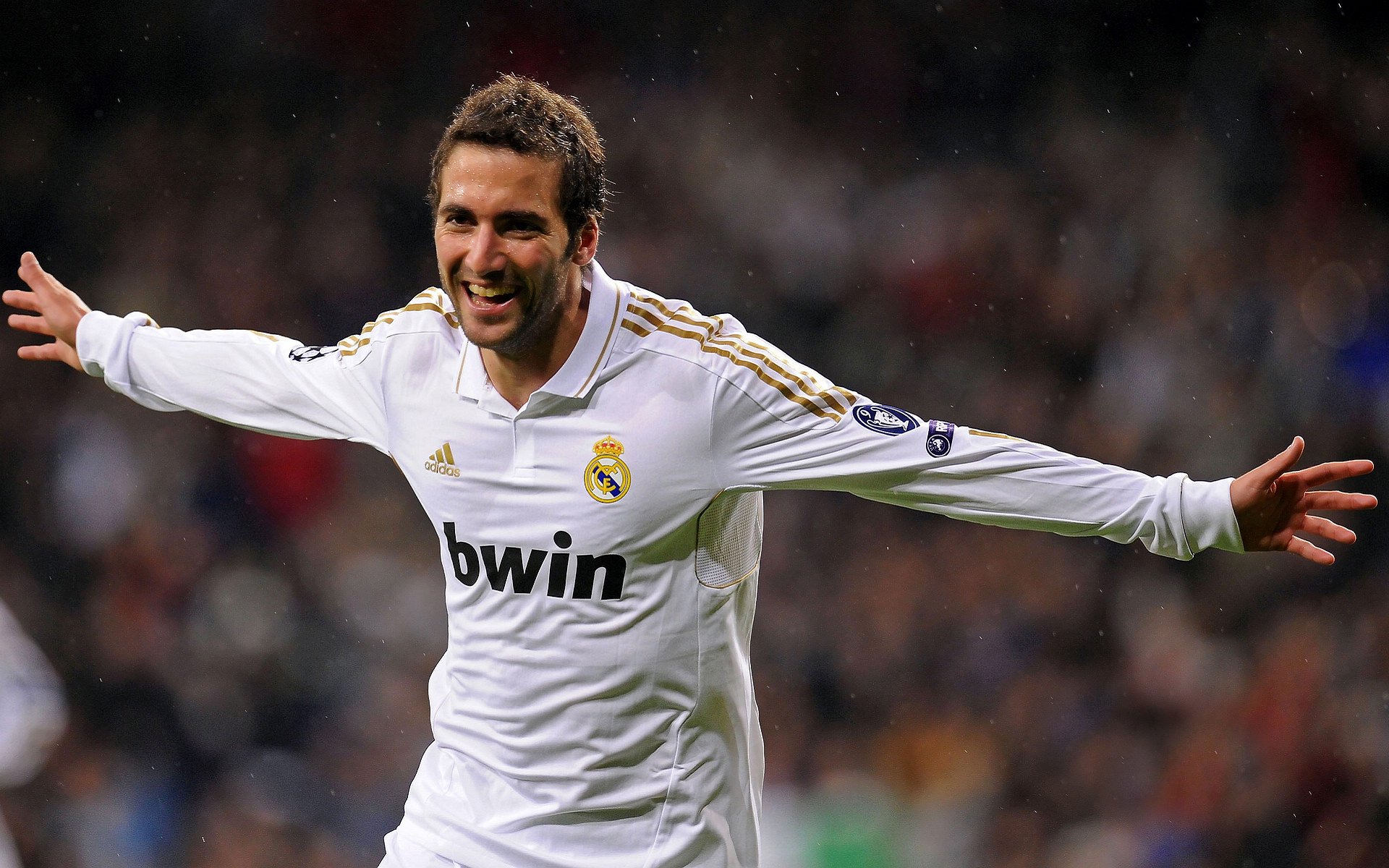 刚续约就下课！狼队解雇主帅佩雷拉，成英超第4位下课主帅，英超首位下课主帅